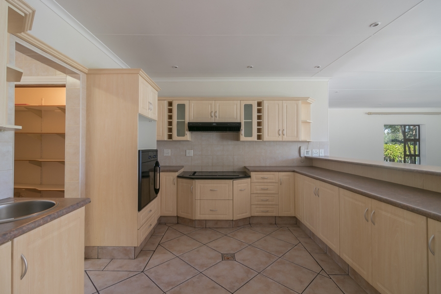 To Let 4 Bedroom Property for Rent in Hunters Home Western Cape